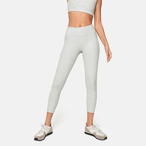 Outdoor Voices Warmup 3/4 Legging in Dove (light grey)